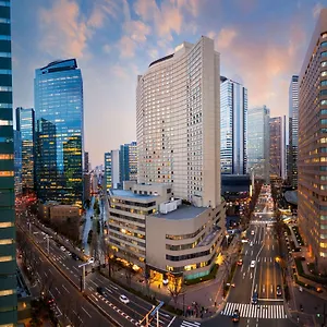 5* Otel Hilton